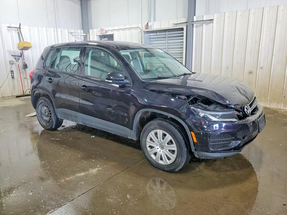 2014 VOLKSWAGEN TIGUAN S  