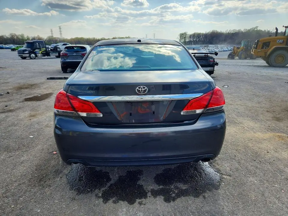 2011 TOYOTA AVALON LIMITED  