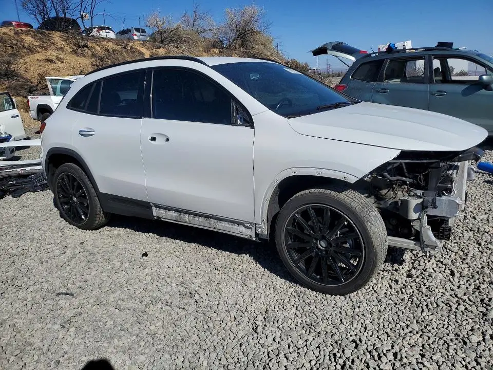 2022 MERCEDES-BENZ GLA 250 4MATIC  