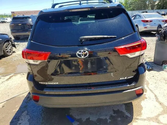 2018 TOYOTA HIGHLANDER XLE  