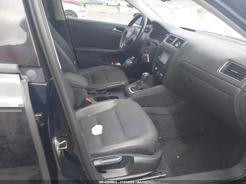 2011 VOLKSWAGEN JETTA 2.5L SE