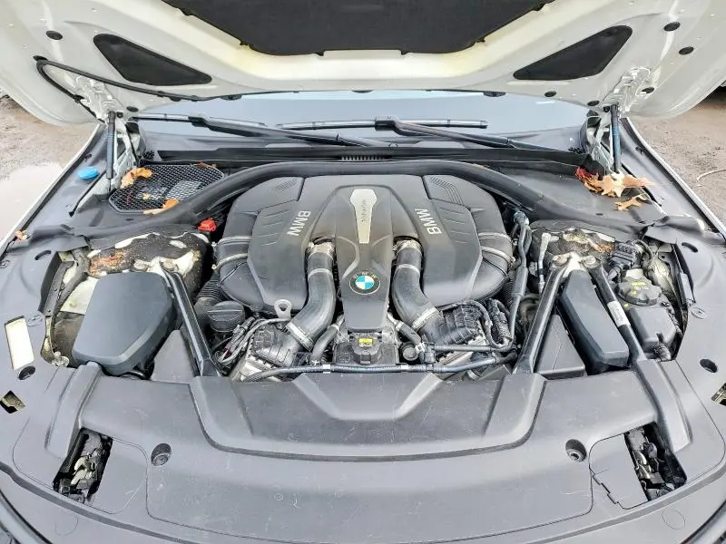 2017 BMW 750 XI  