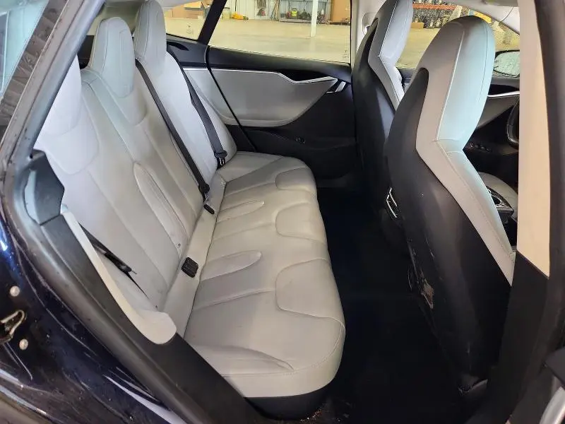2015 TESLA MODEL S 85D  