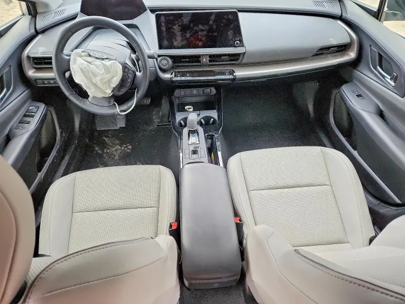 2024 TOYOTA PRIUS XLE  