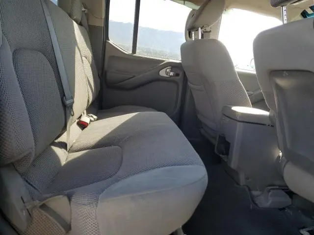 2014 NISSAN FRONTIER S  