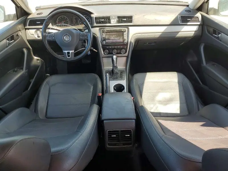 2014 VOLKSWAGEN PASSAT SE  