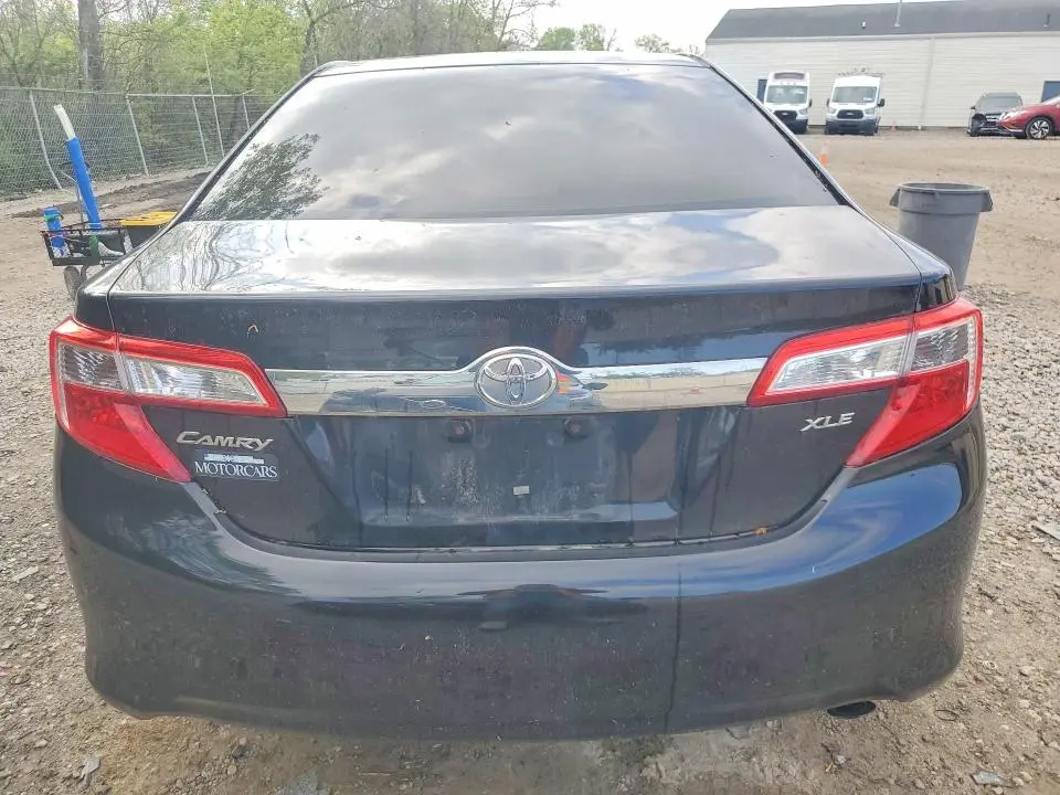 2014 TOYOTA CAMRY XLE  