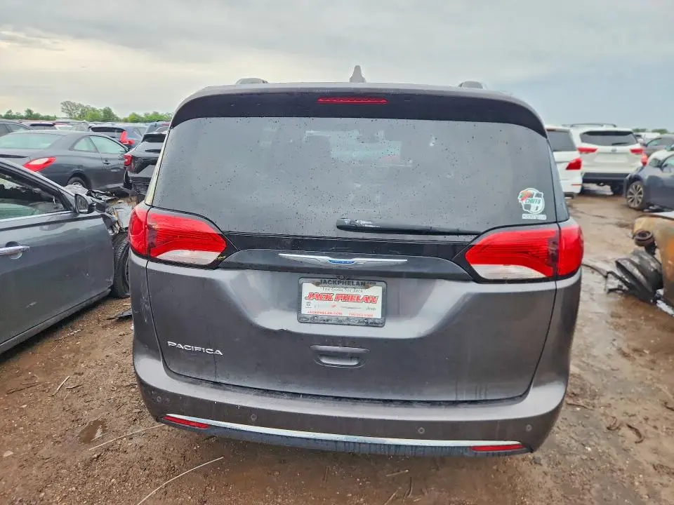 2017 CHRYSLER PACIFICA TOURING L PLUS  