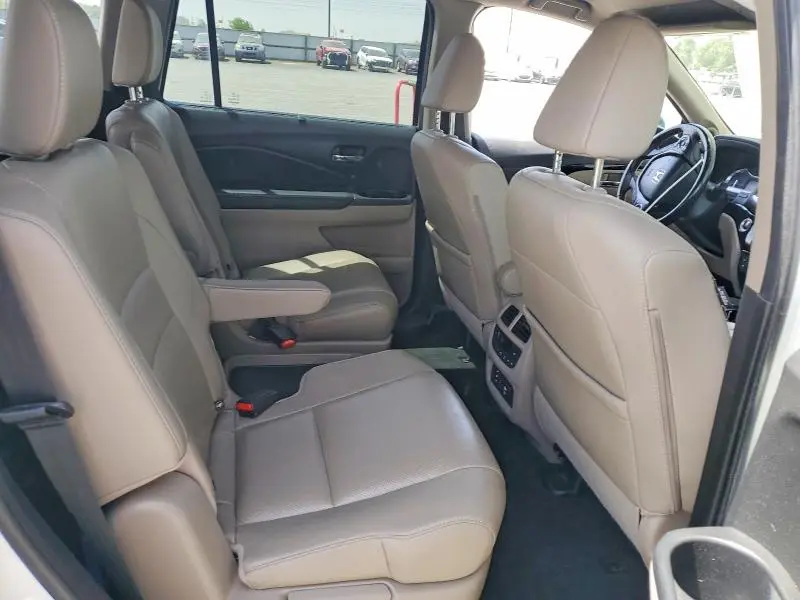 2017 HONDA PILOT ELITE  