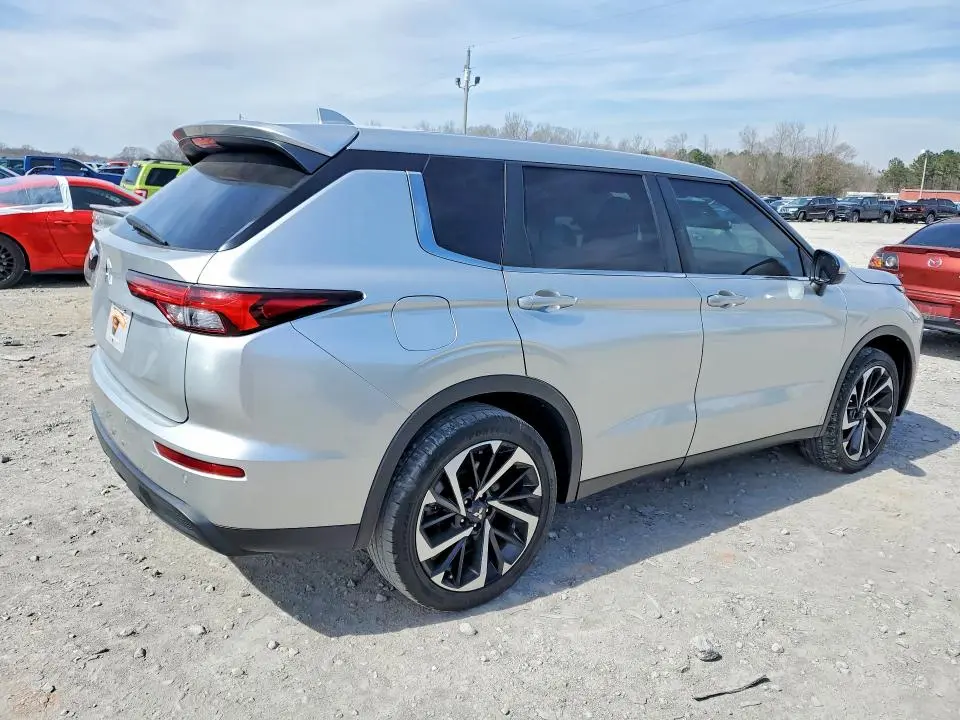 2022 MITSUBISHI OUTLANDER ES  