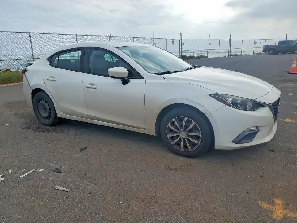 2016 MAZDA 3   