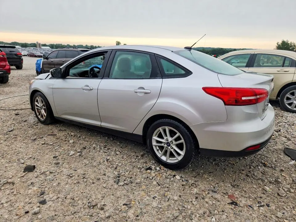 2015 FORD FOCUS SE  