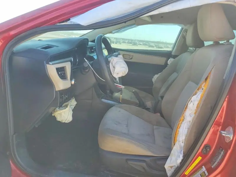 2015 TOYOTA COROLLA LE PLUS  