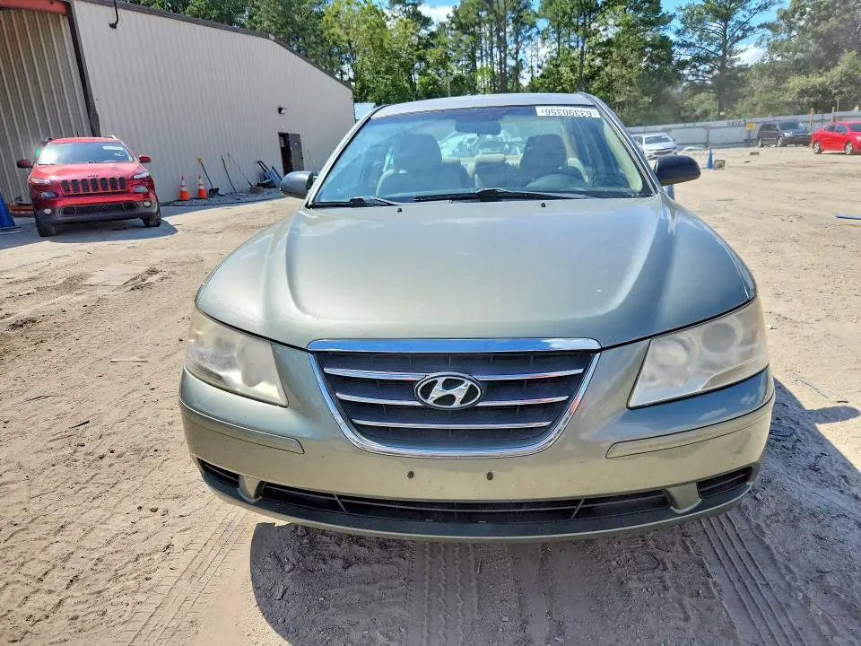 2010 HYUNDAI SONATA GLS  