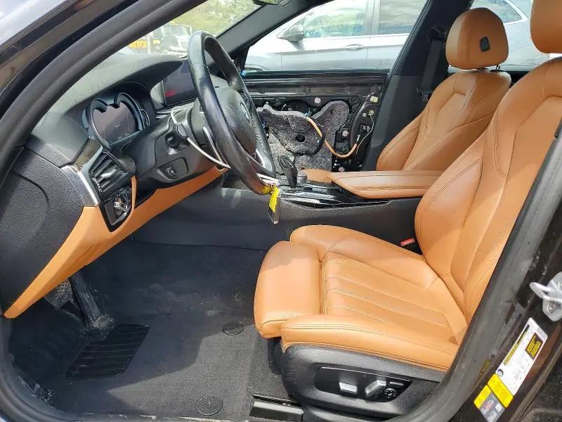 2019 BMW 530E   