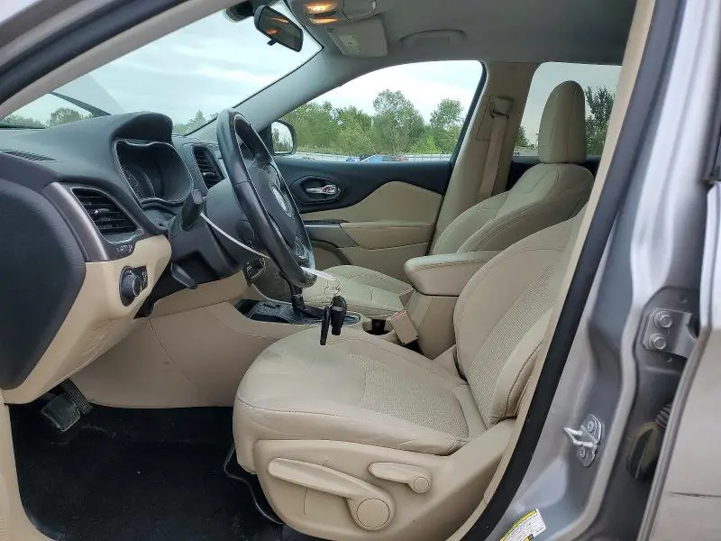 2020 JEEP CHEROKEE LATITUDE  