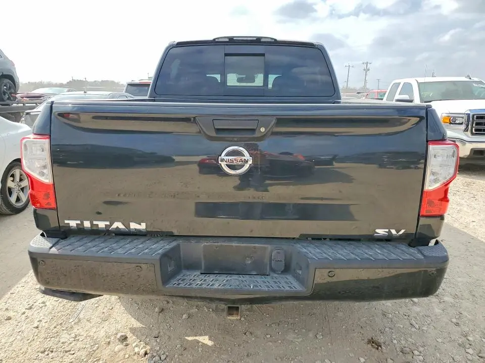 2019 NISSAN TITAN SV  