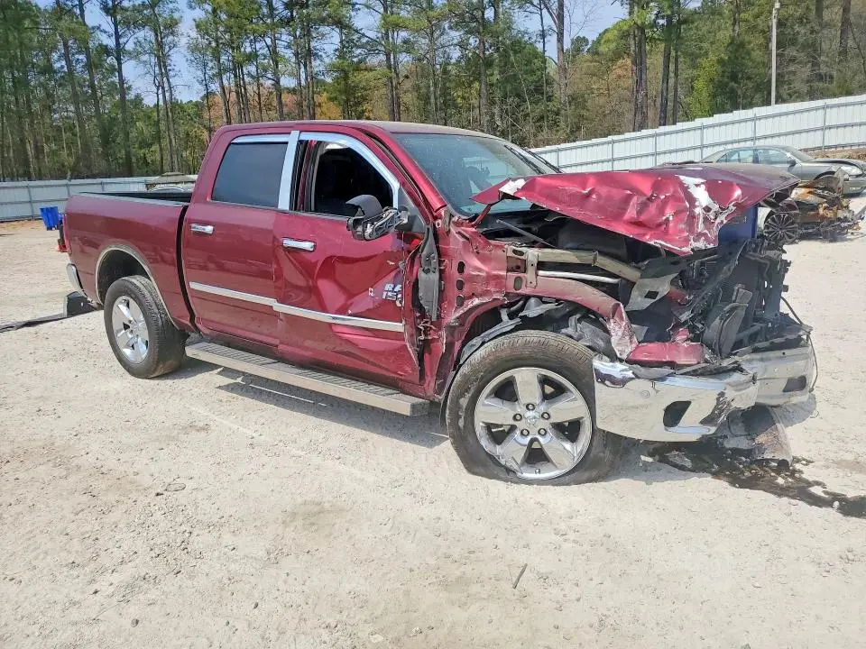2018 RAM 1500 SLT  