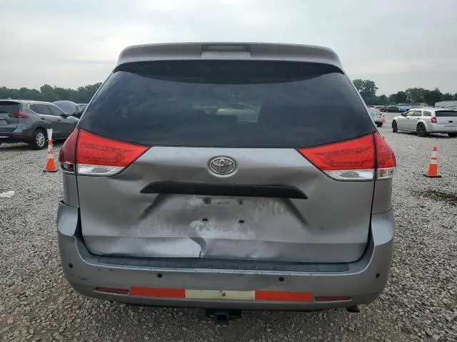 2011 TOYOTA SIENNA BASE  