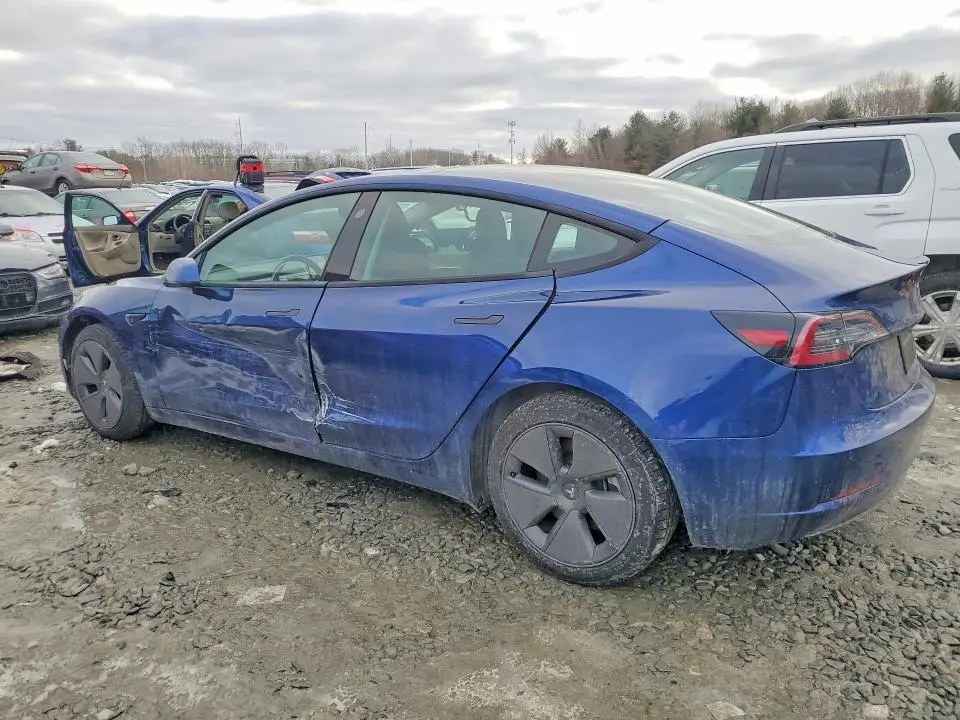 2022 TESLA MODEL 3   