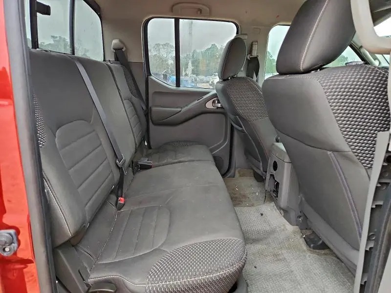 2016 NISSAN FRONTIER S  