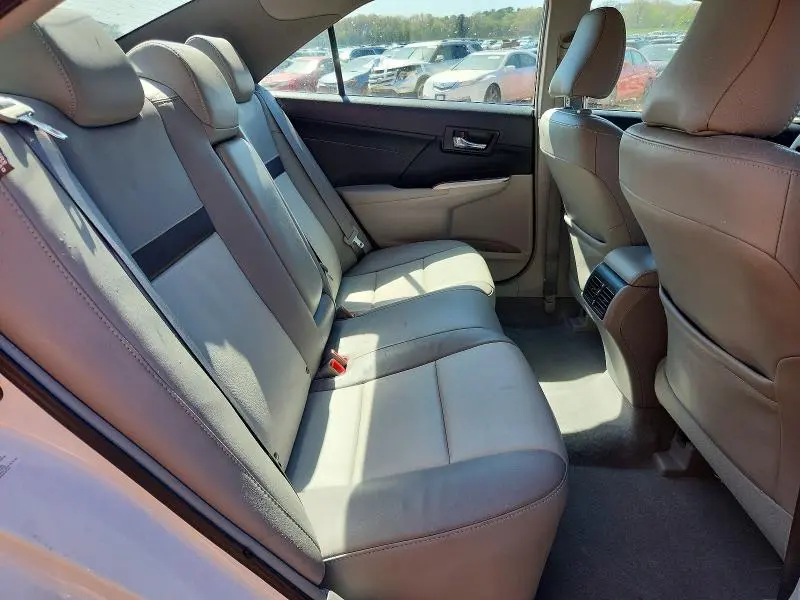 2014 TOYOTA CAMRY XLE V6  