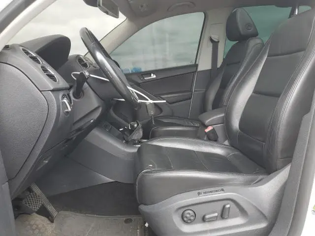 2011 VOLKSWAGEN TIGUAN S  