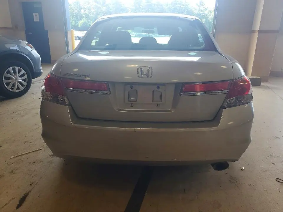 2012 HONDA ACCORD LX  