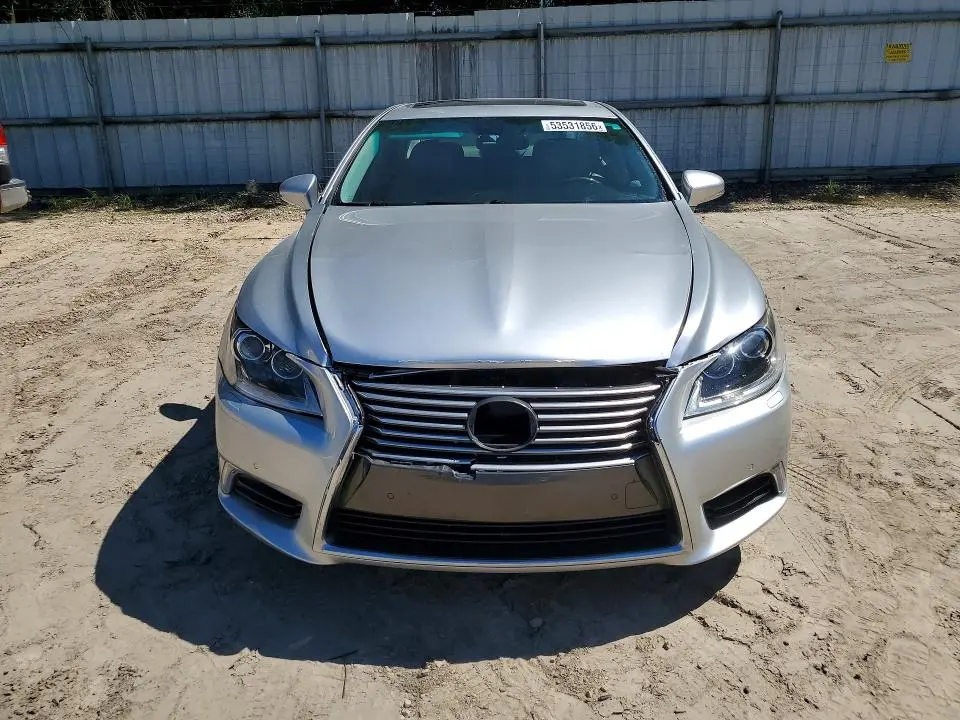2016 LEXUS LS 460  