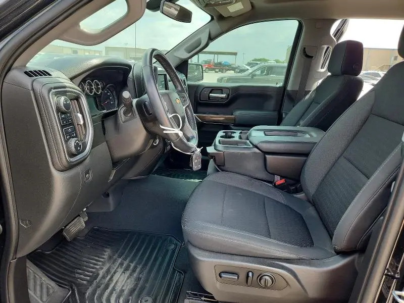 2021 CHEVROLET SILVERADO K1500 LT  