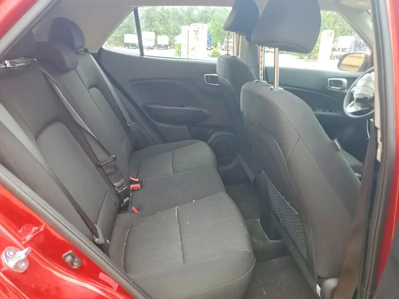 2025 HYUNDAI VENUE SE  