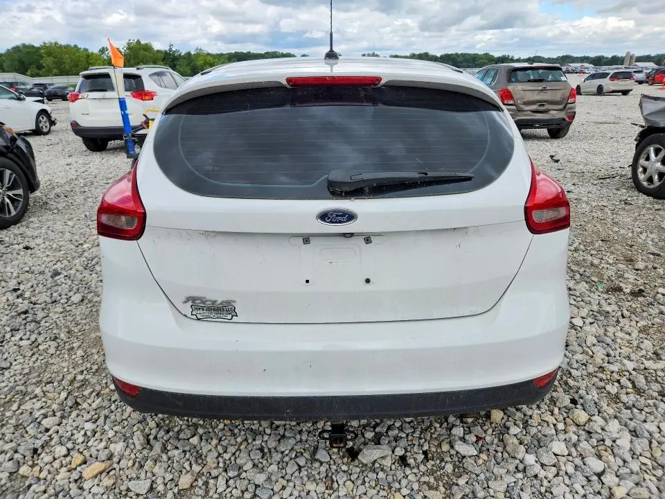 2018 FORD FOCUS SE  