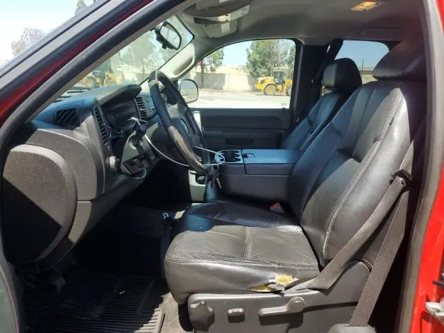 2011 CHEVROLET SILVERADO C1500 LT  