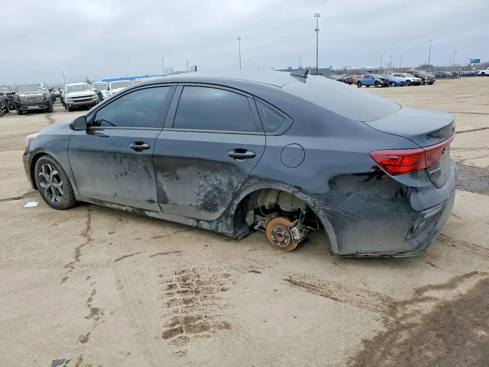 2021 KIA FORTE LXS  