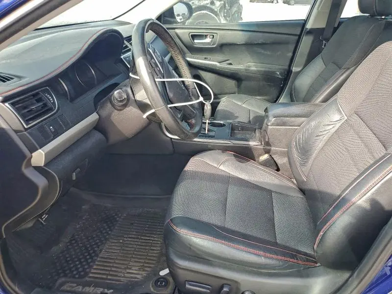 2016 TOYOTA CAMRY LE  