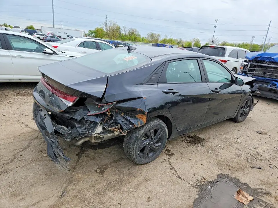 2021 HYUNDAI ELANTRA SEL  