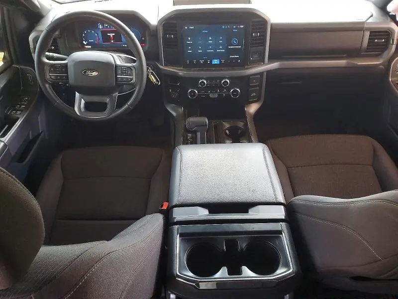 2025 FORD F150 XLT  