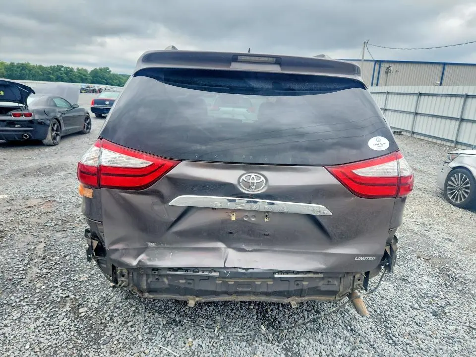 2016 TOYOTA SIENNA LIMITED 7-PASSENGER  