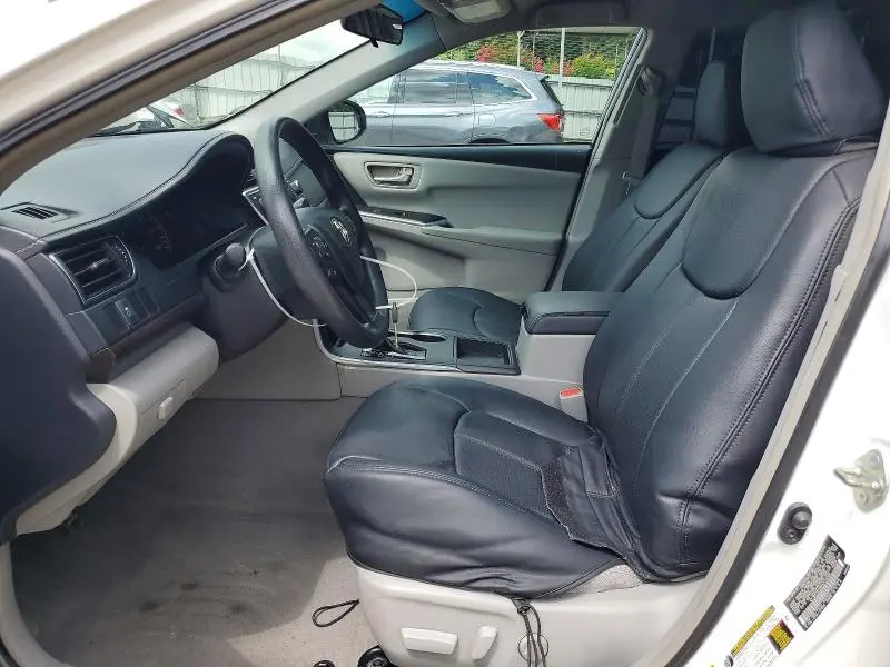 2015 TOYOTA CAMRY LE  