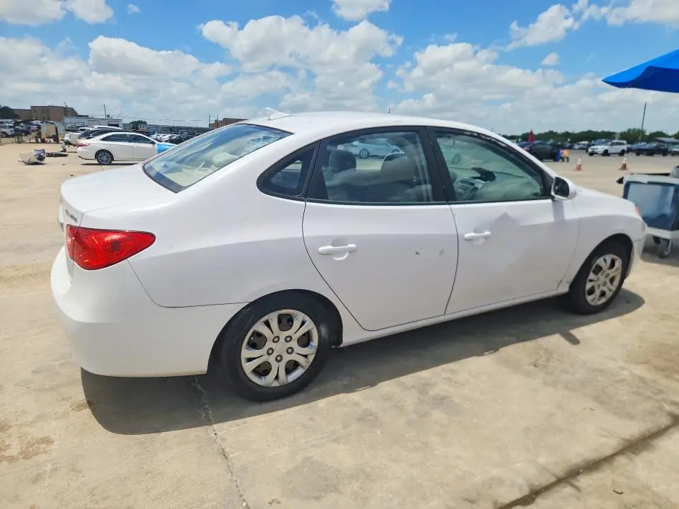 2010 HYUNDAI ELANTRA GLS  