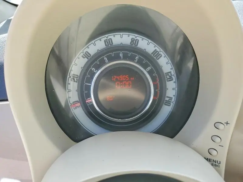 2012 FIAT 500 LOUNGE  