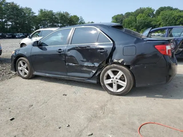 2014 TOYOTA CAMRY SE  