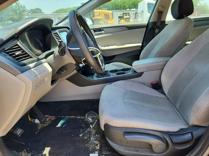2018 HYUNDAI SONATA SE  