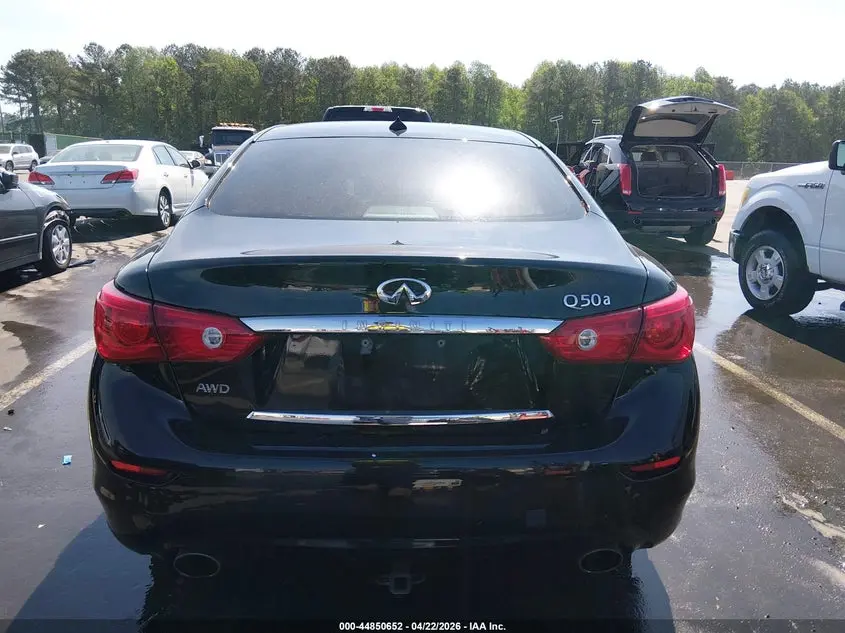 2015 INFINITI Q50  