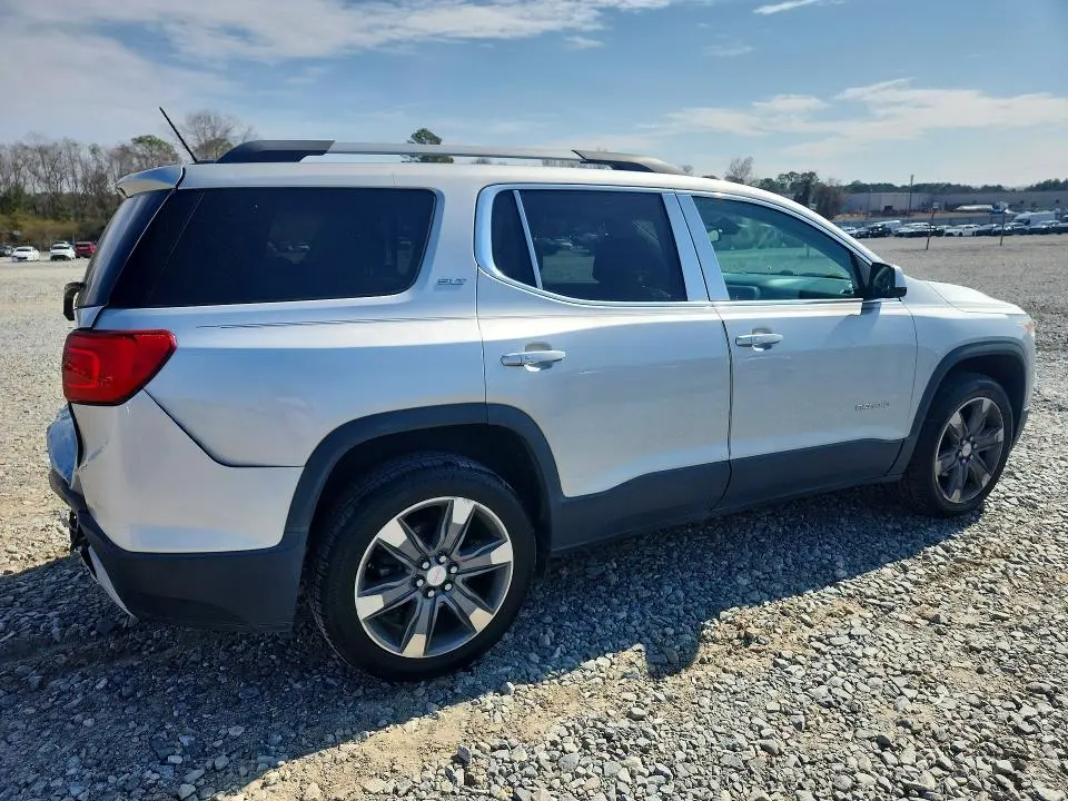 2017 GMC ACADIA SLT-2  