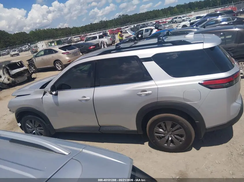 2025 NISSAN PATHFINDER SV FWD