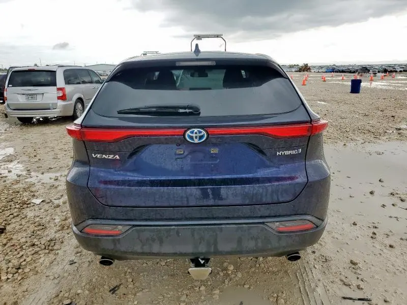 2021 TOYOTA VENZA LE  