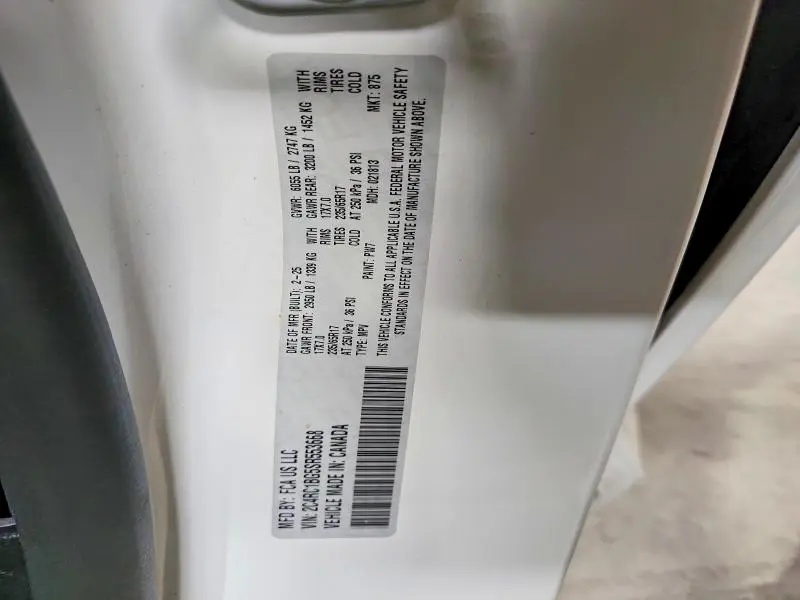 2025 CHRYSLER PACIFICA SELECT  