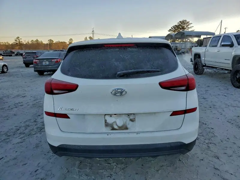 2021 HYUNDAI TUCSON SE  