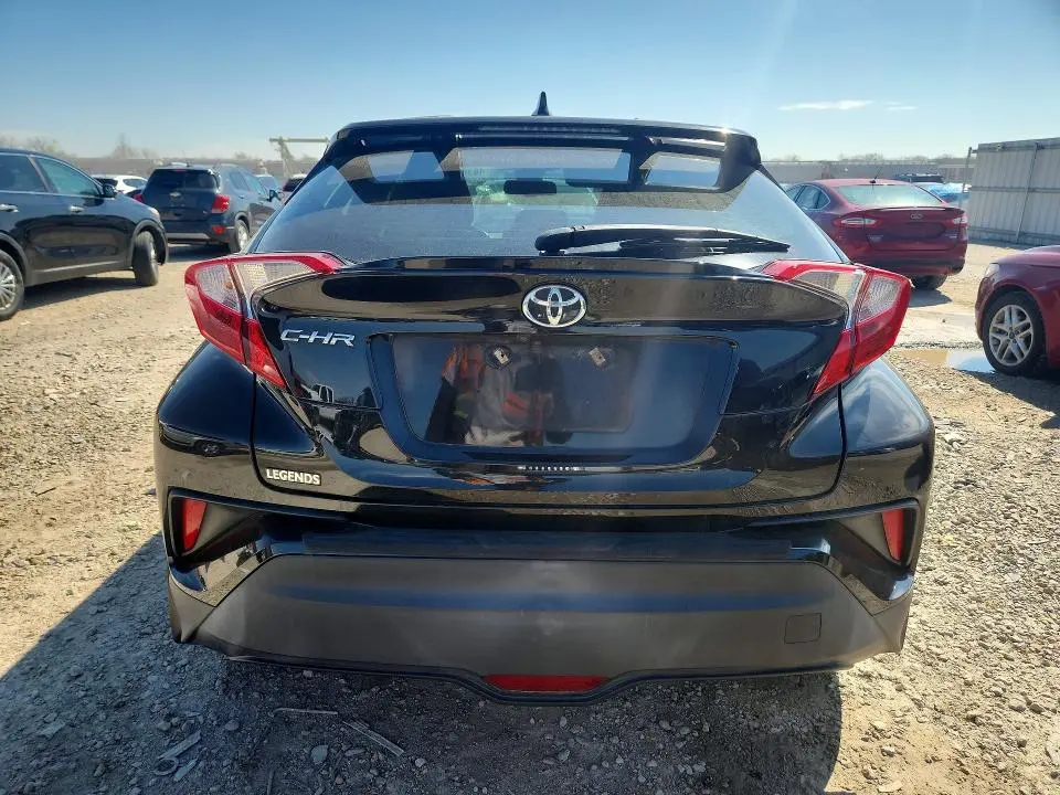 2018 TOYOTA C-HR XLE PREMIUM  